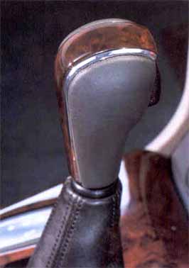 Genuine Automatic Transmission Wood Gear Knob for Land Rover Freelander 