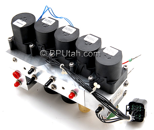Factory Genuine OEM Aftermarket Air Suspension Valve Block for Range Rover 4.0/4.6 (P38a) 