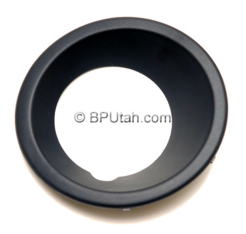 Factory Genuine OEM Fog Lamp Bezel for Land Rover LR3